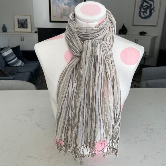 Neutral Lightweight Striped Fringed Wrap/Scarf Tan Cream Blk Sz OS - no tags - Picture 4 of 7